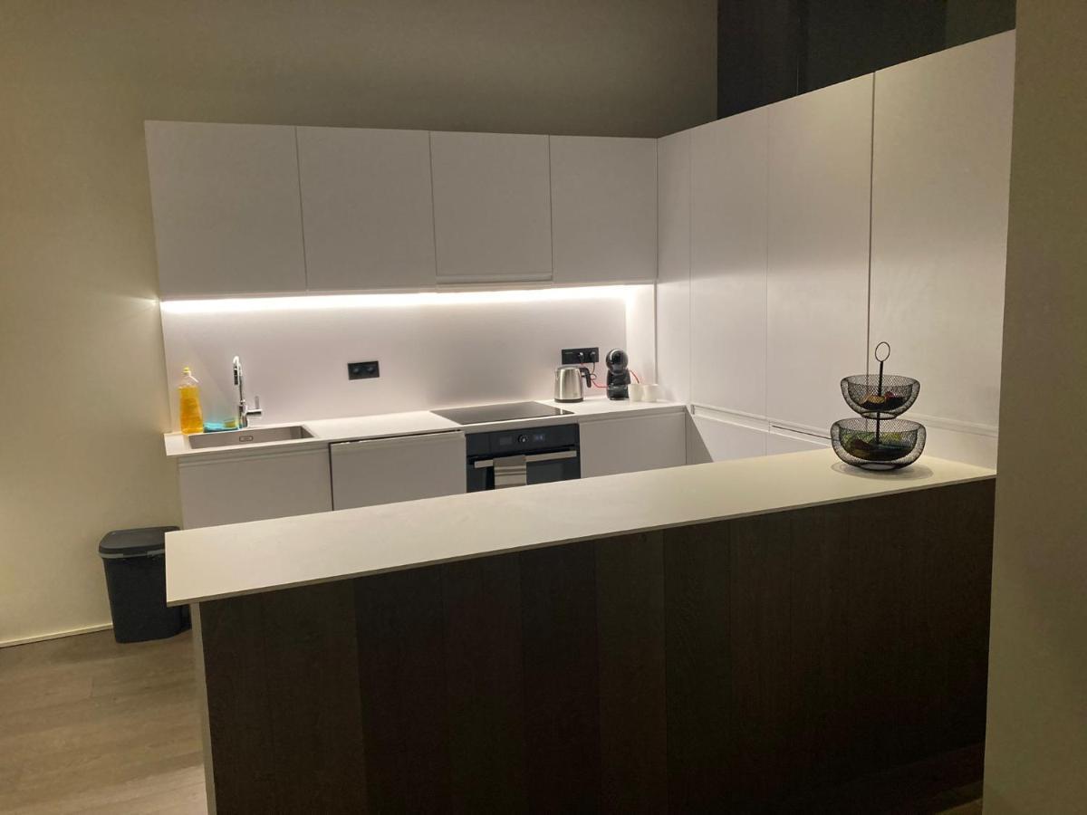 Luxury Suites Princess By Rikas Hotels Anversa Esterno foto