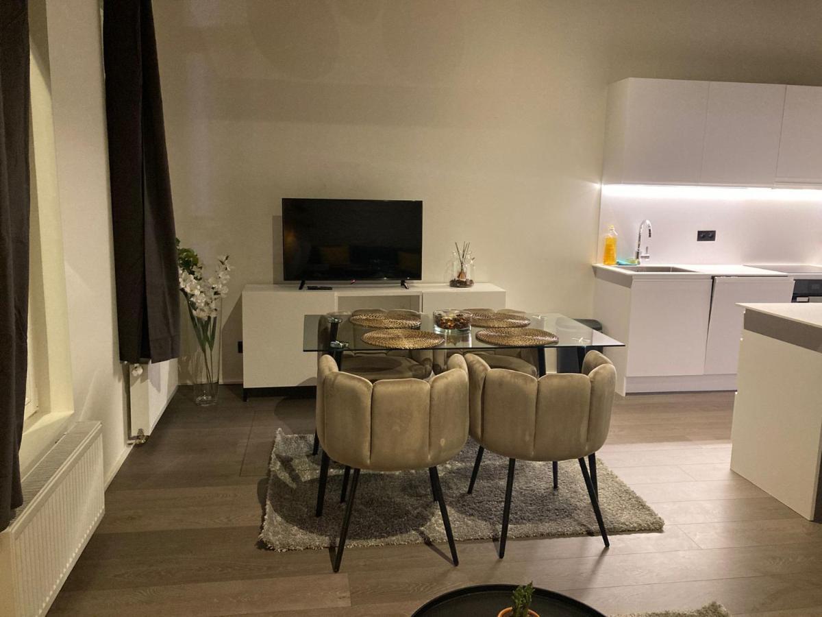 Luxury Suites Princess By Rikas Hotels Anversa Esterno foto