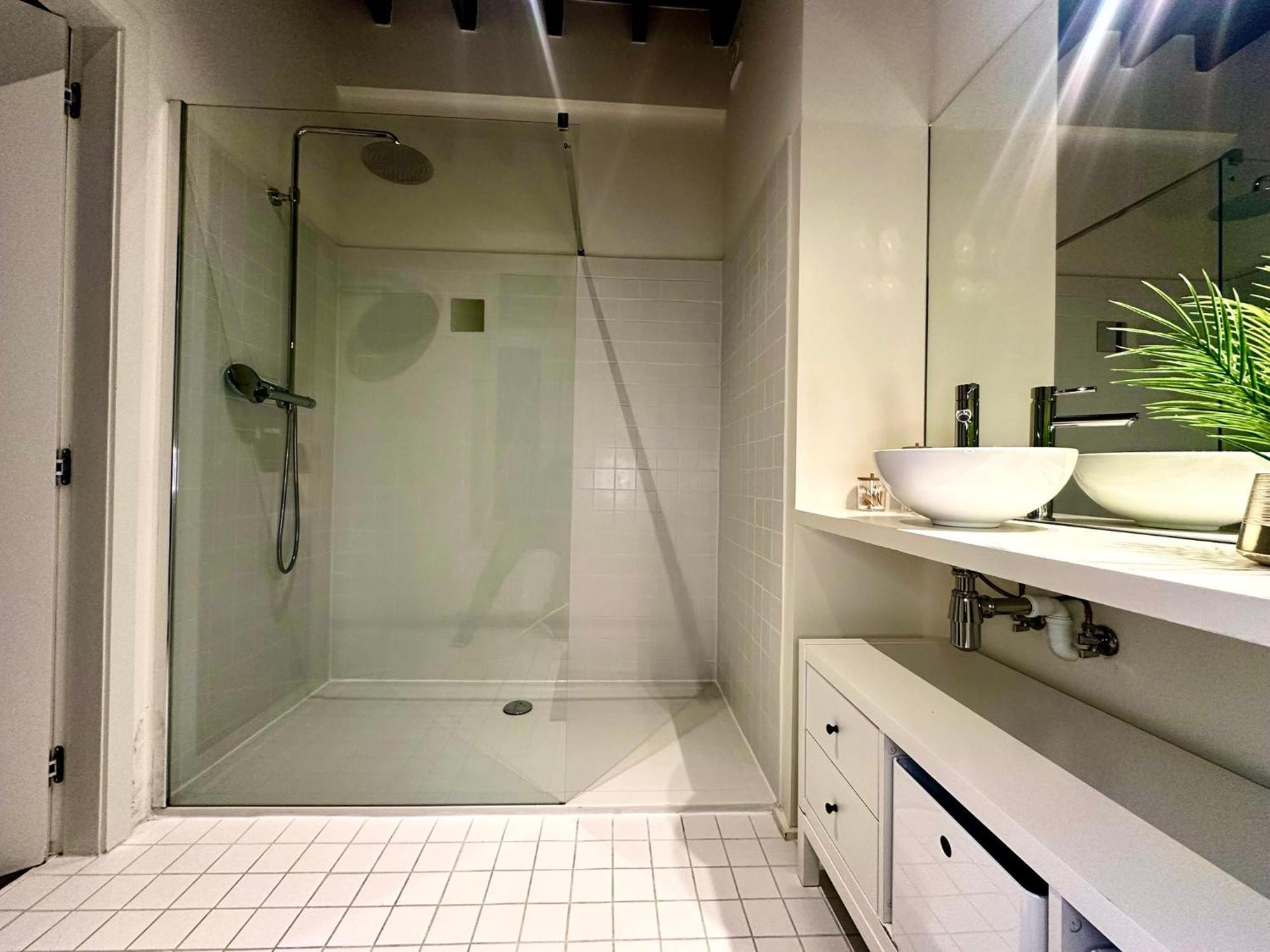 Luxury Suites Princess By Rikas Hotels Anversa Esterno foto