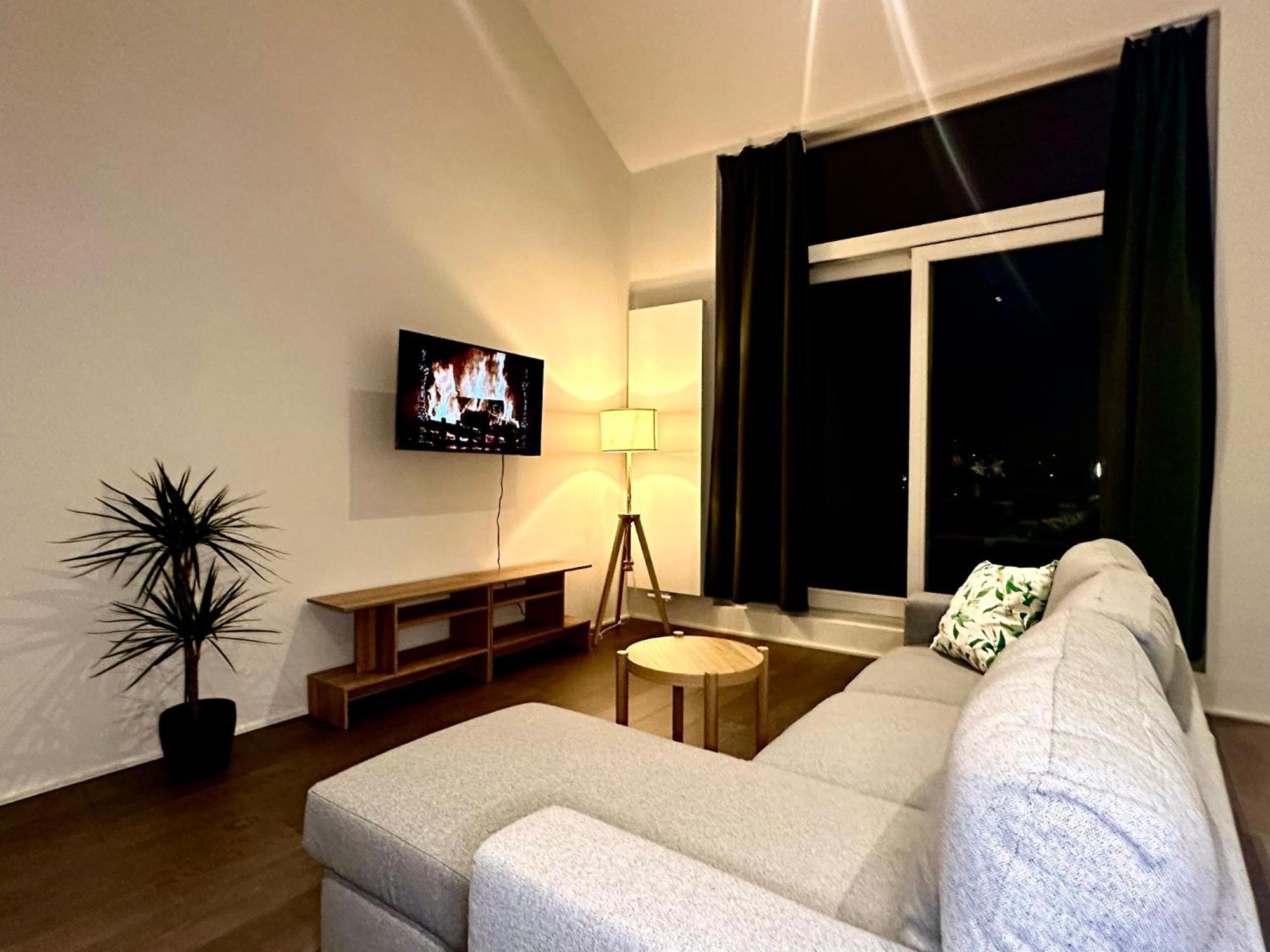 Luxury Suites Princess By Rikas Hotels Anversa Esterno foto