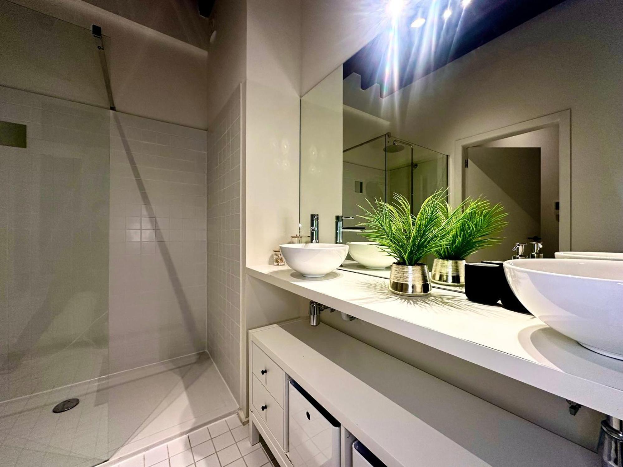 Luxury Suites Princess By Rikas Hotels Anversa Esterno foto
