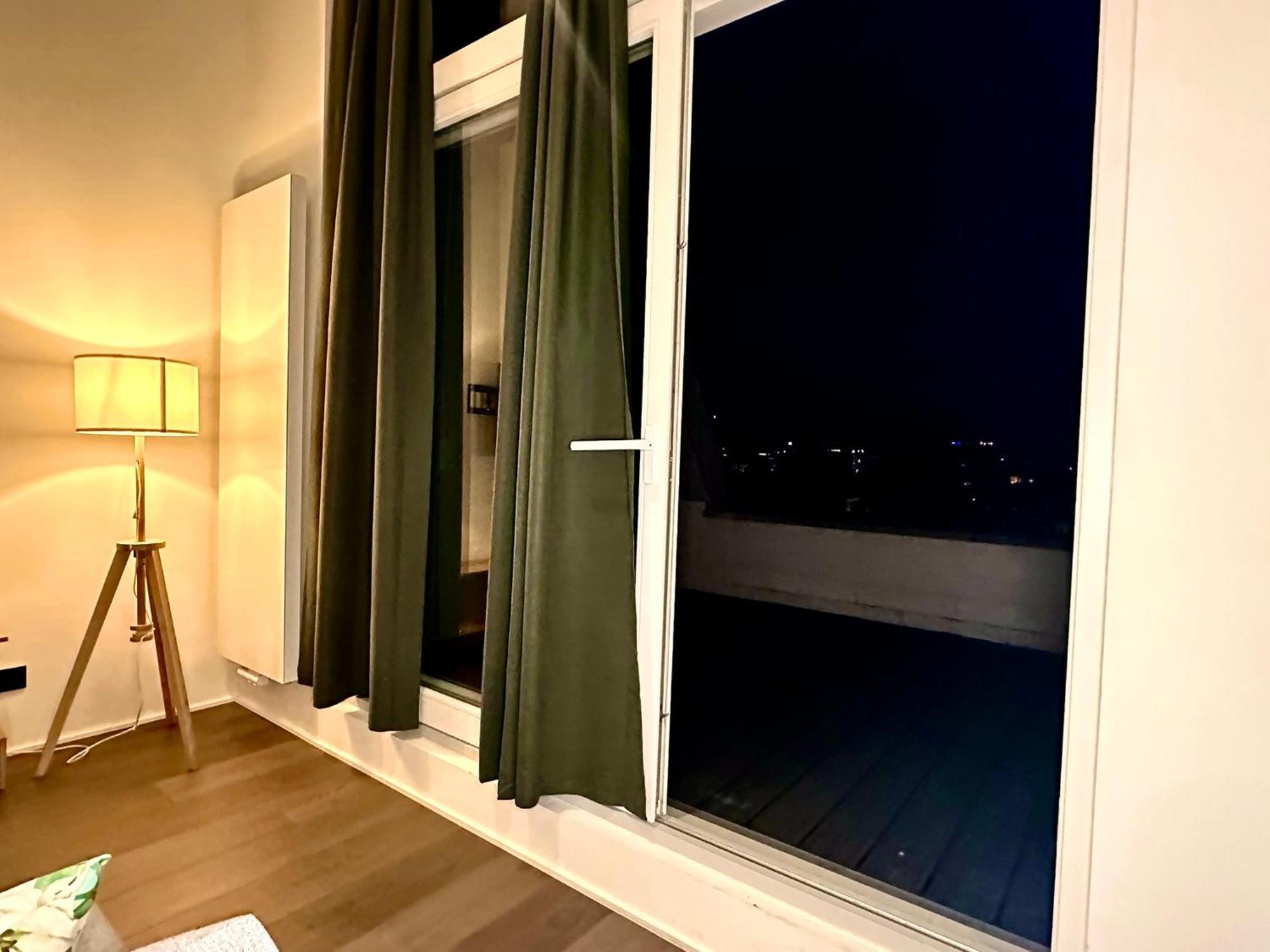 Luxury Suites Princess By Rikas Hotels Anversa Esterno foto