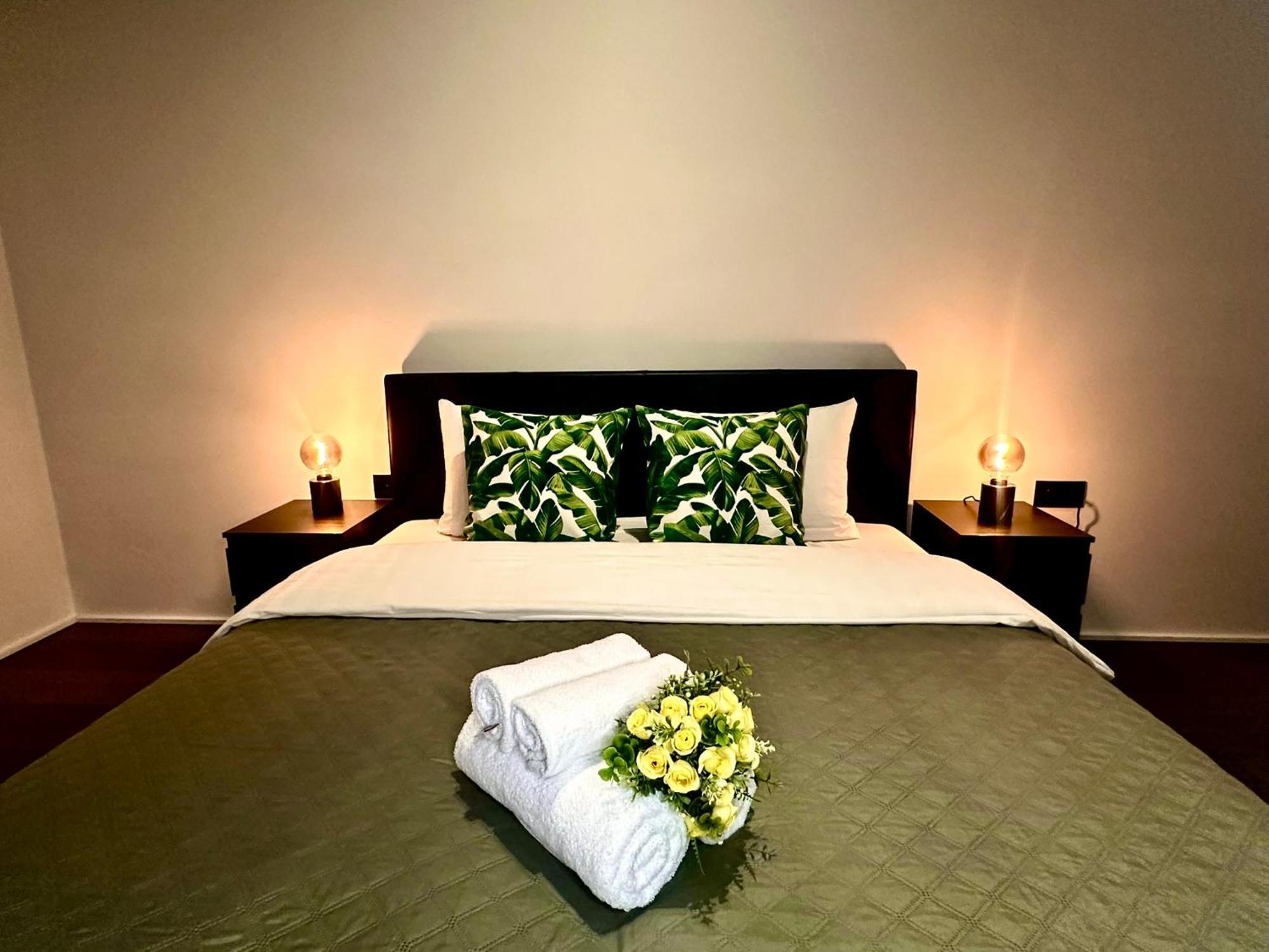 Luxury Suites Princess By Rikas Hotels Anversa Esterno foto