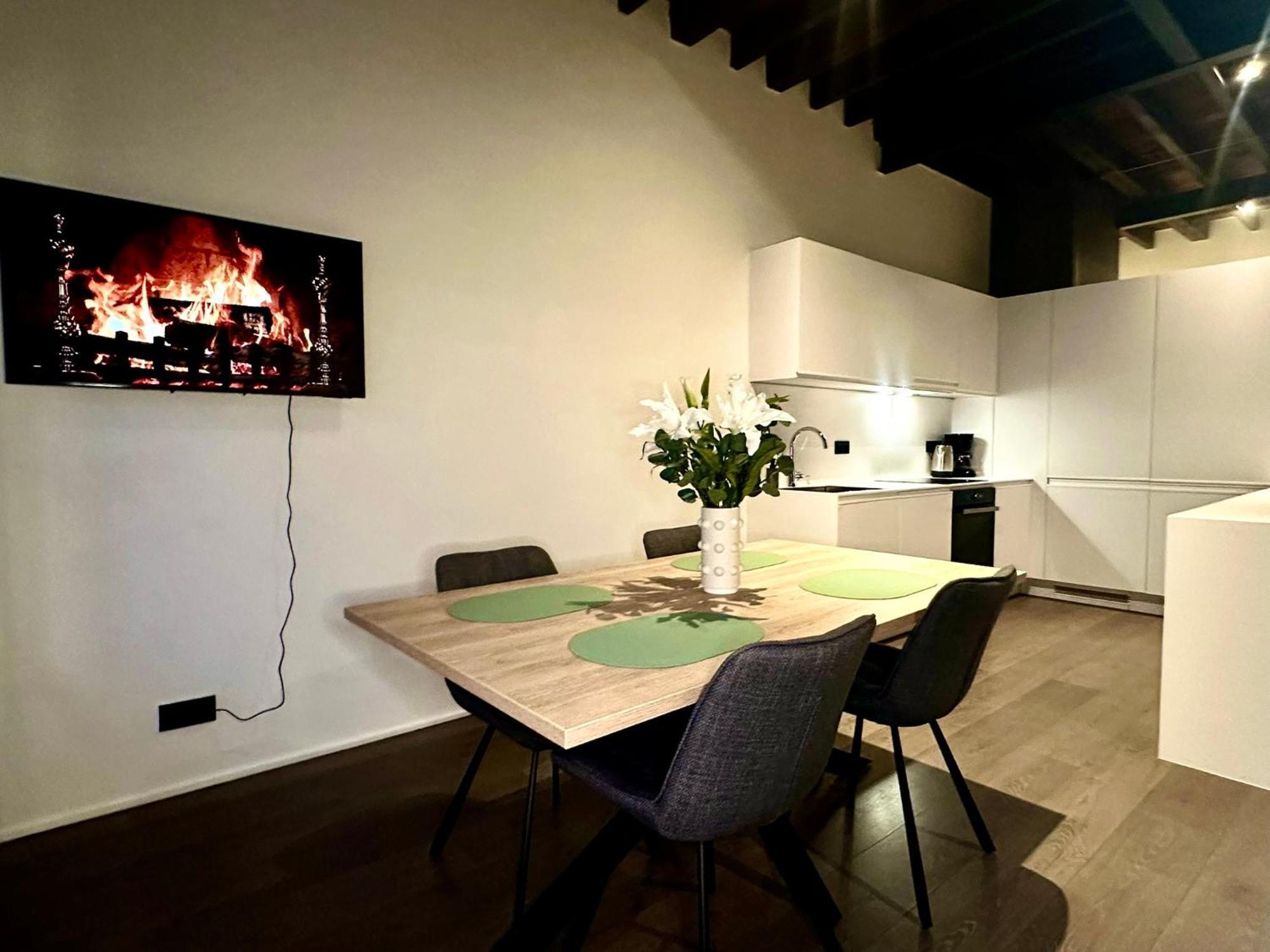 Luxury Suites Princess By Rikas Hotels Anversa Esterno foto