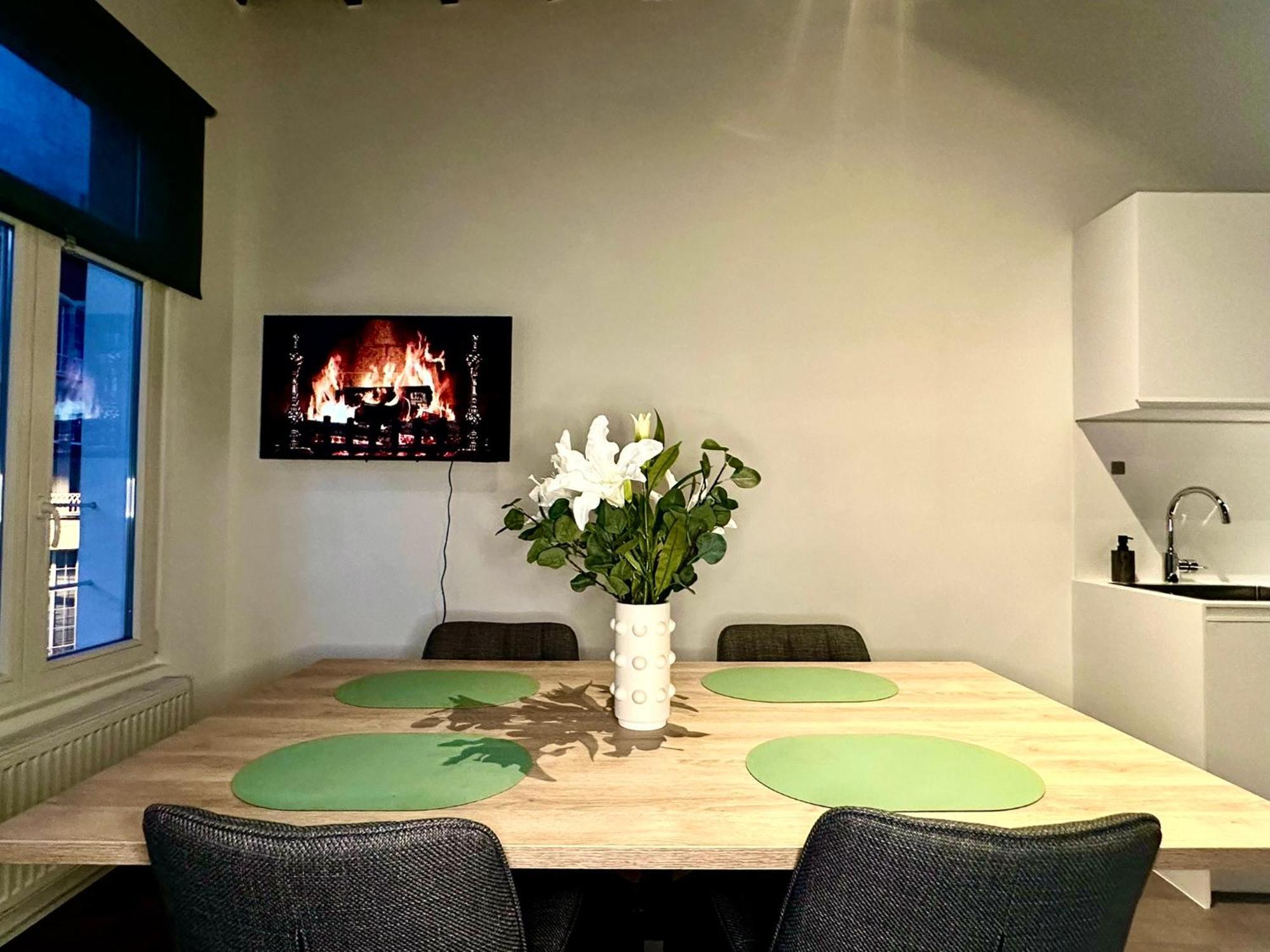 Luxury Suites Princess By Rikas Hotels Anversa Esterno foto